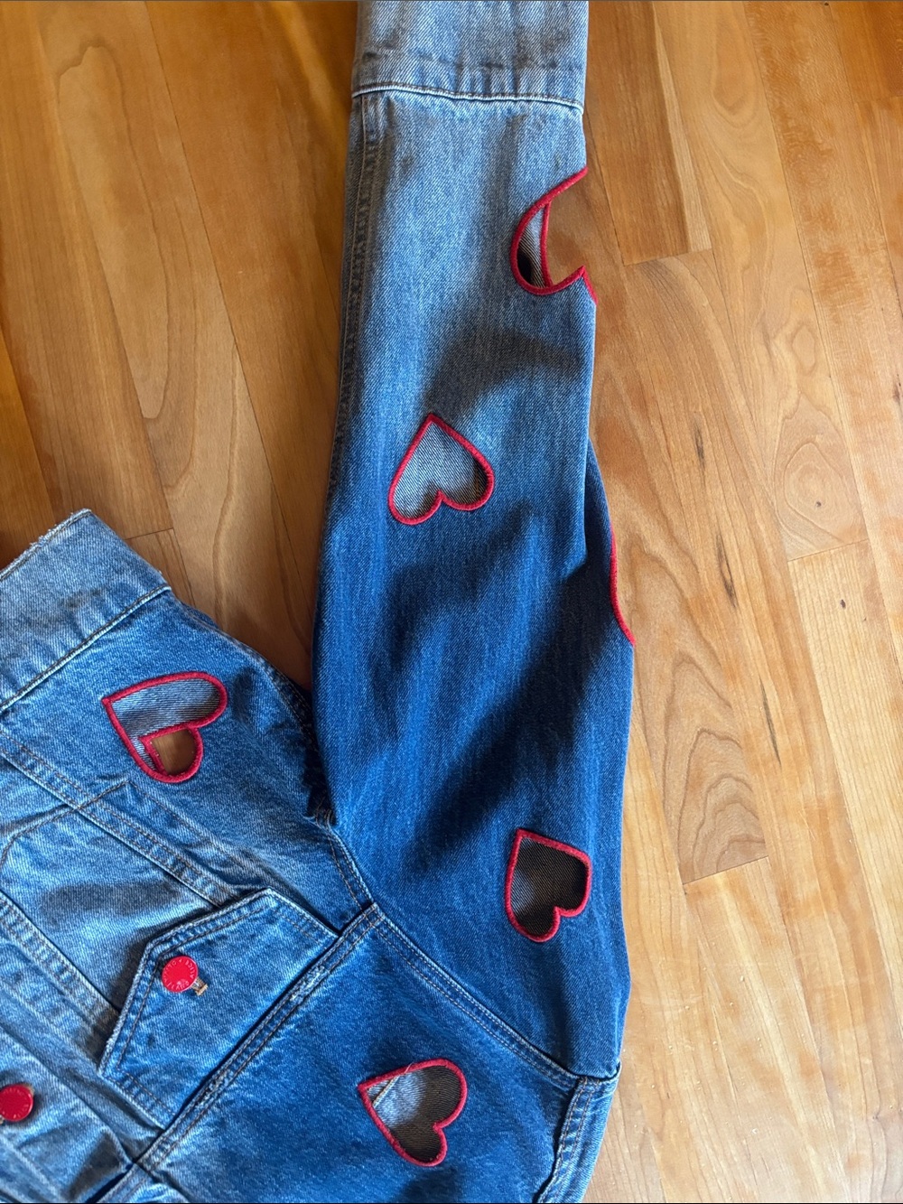 Alice + Olivia Blue Denim Jacket with Red Heart Appliqué Cutouts - Picture 5 of 10